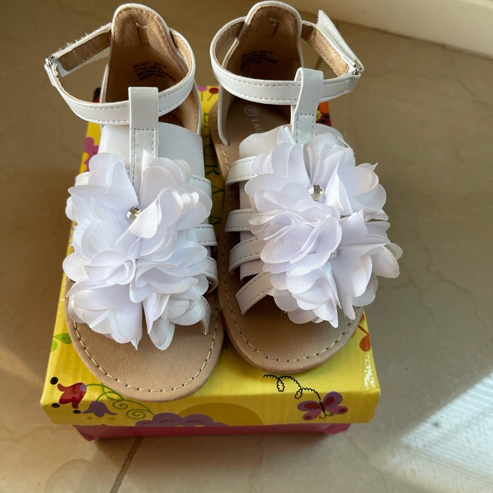 Laura Ashley Toddler Girls' T-Strap White Sandals Size 10T toddler